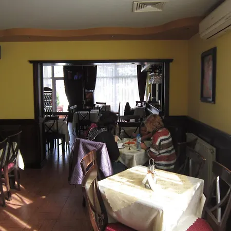 Germanea Hotel *