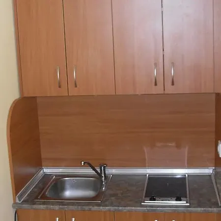 Germanea מלון ספרבה בניה